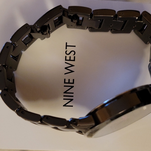 Nine West Woman's Watch - Picture 4 of 4